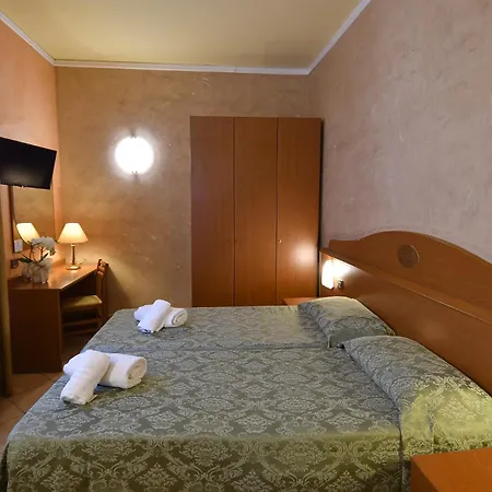 Innocenti Hotel